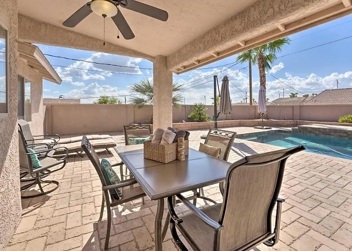 Temp-controlled Pool: Havasu Escape, Mtn View Holiday home