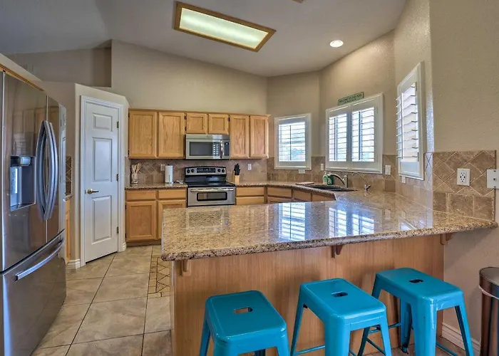 Temp-controlled Pool: Havasu Escape, Mtn View Holiday home Lake Havasu City