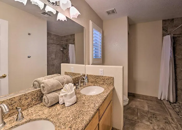 Temp-controlled Pool: Havasu Escape, Mtn View Holiday home